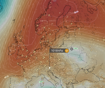 Přiznivá synoptická situace, vysoký tlak bez větších extrémů.